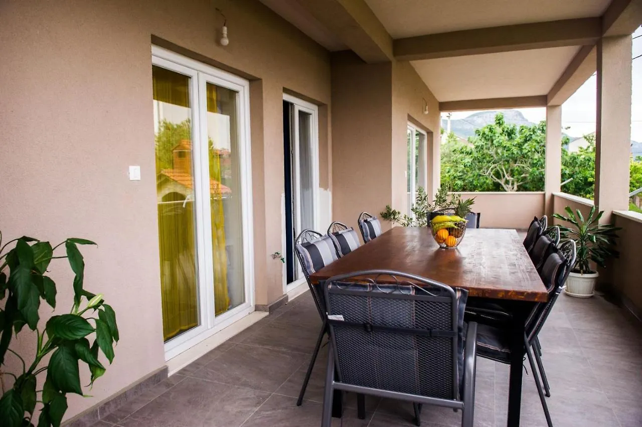 Apartment Lux Elba Kastela Croatia