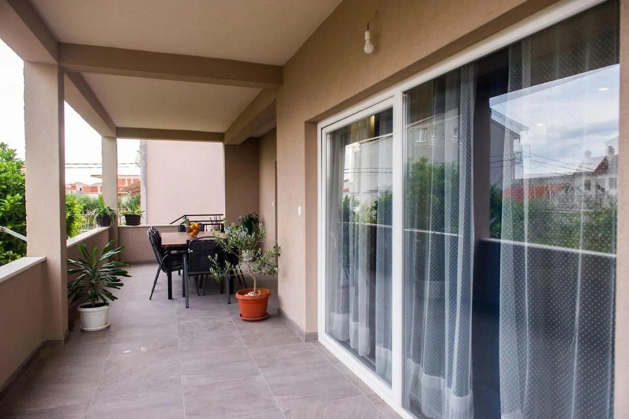 Apartment Lux Elba Kastela