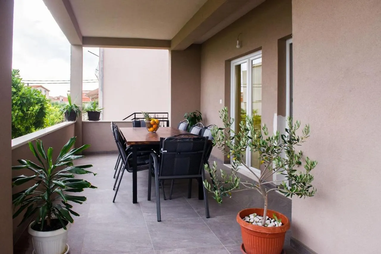 Apartment Lux Elba Kastela