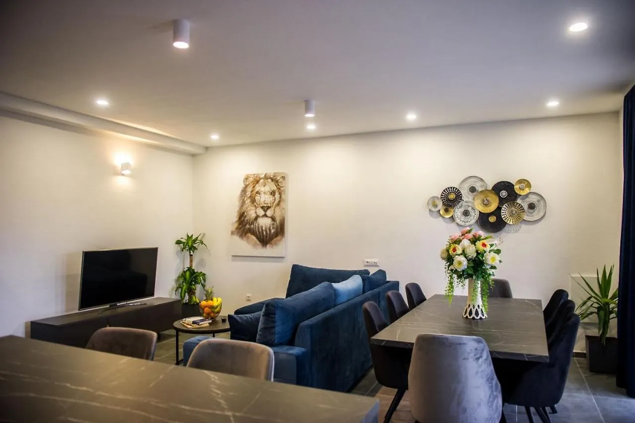 Apartment Lux Elba Kaštela
