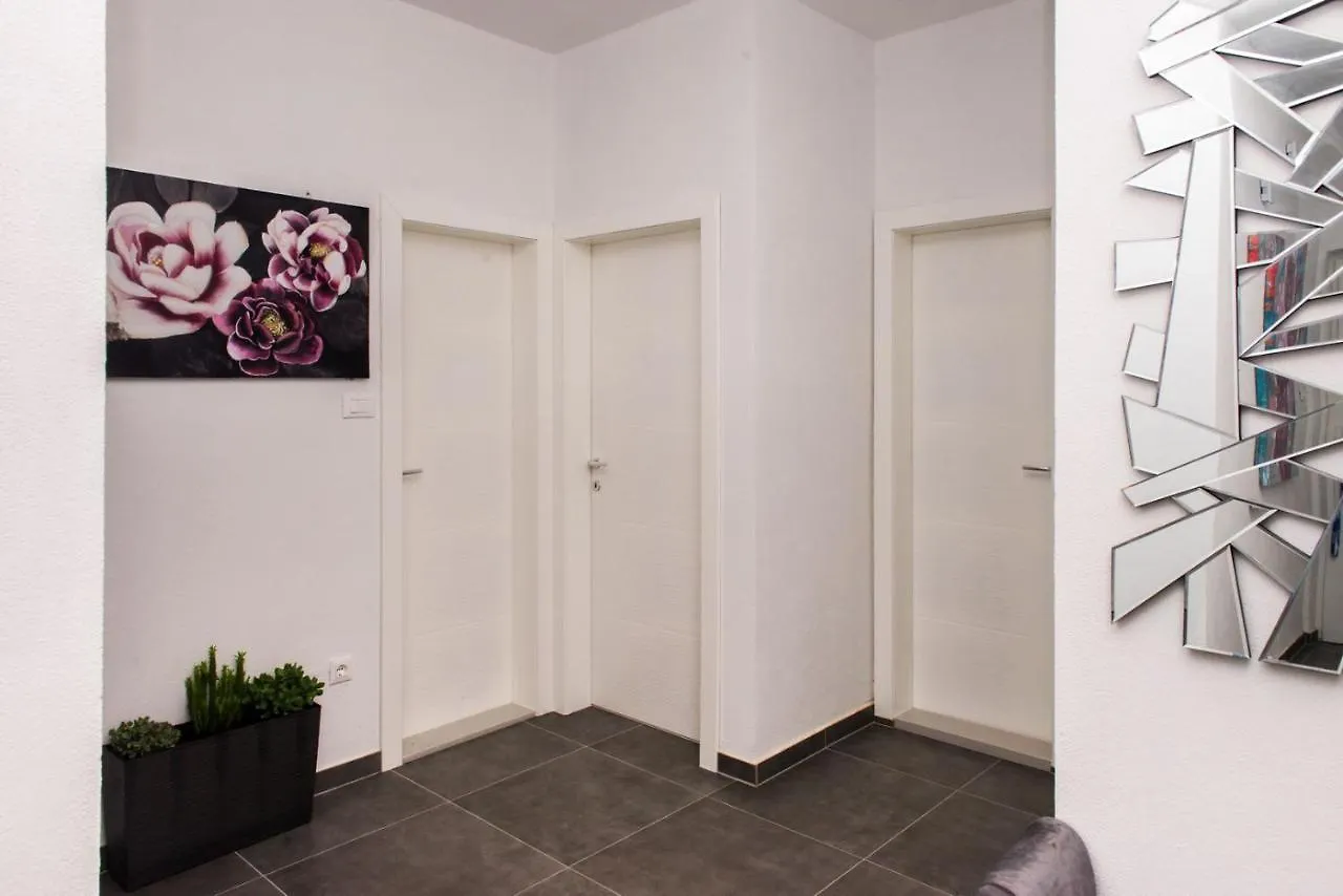 Apartment Lux Elba Kaštela