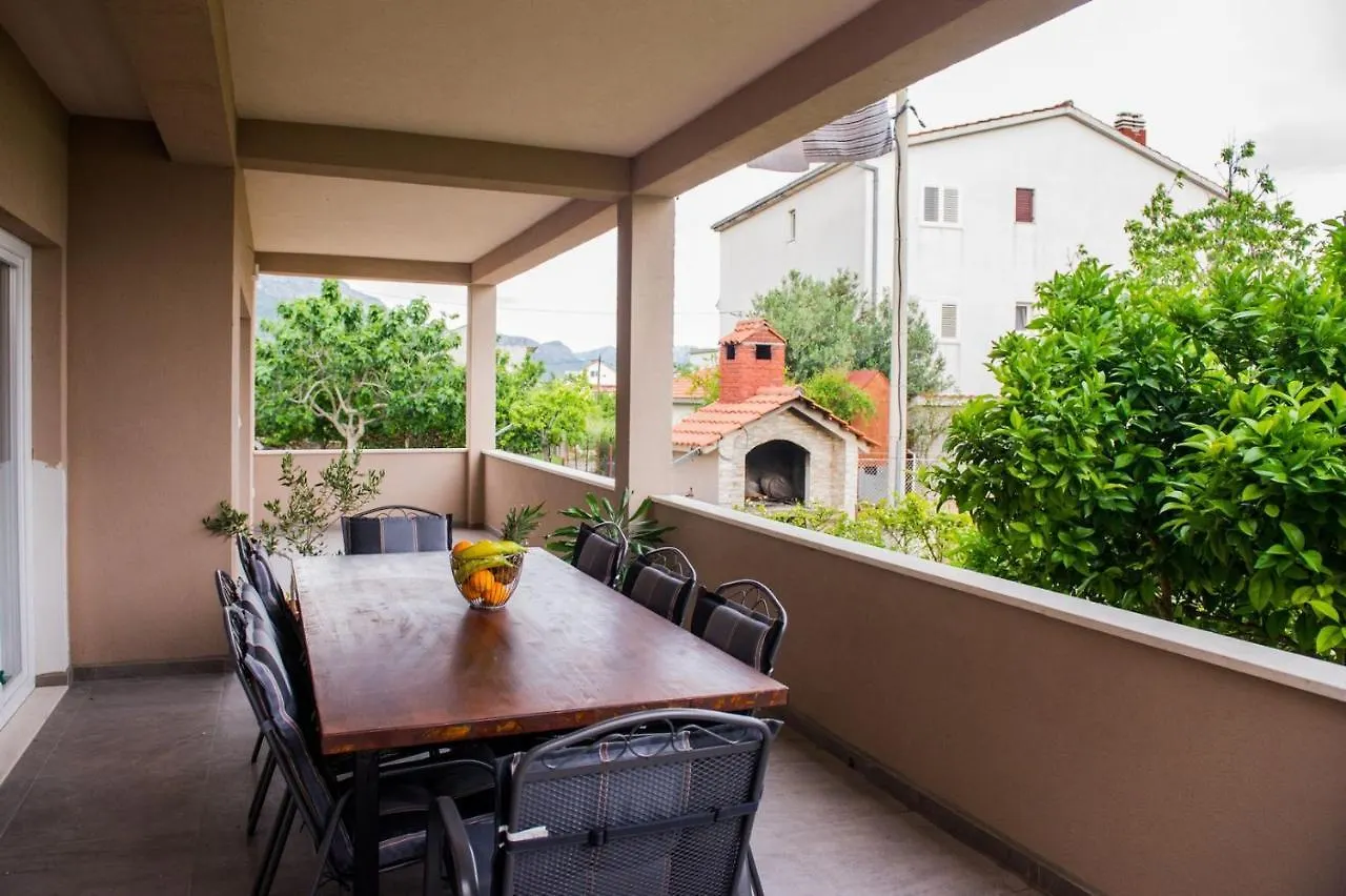 Apartment Lux Elba Kaštela