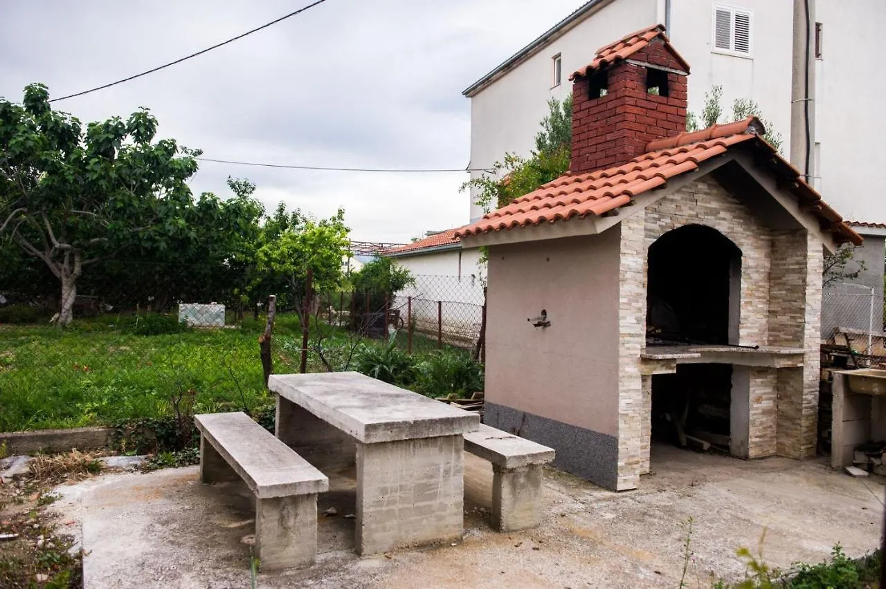 Apartment Lux Elba Kaštela