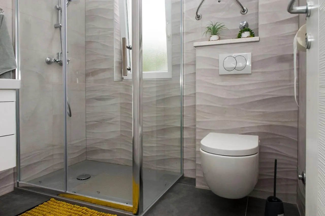 Apartment Lux Elba Kaštela